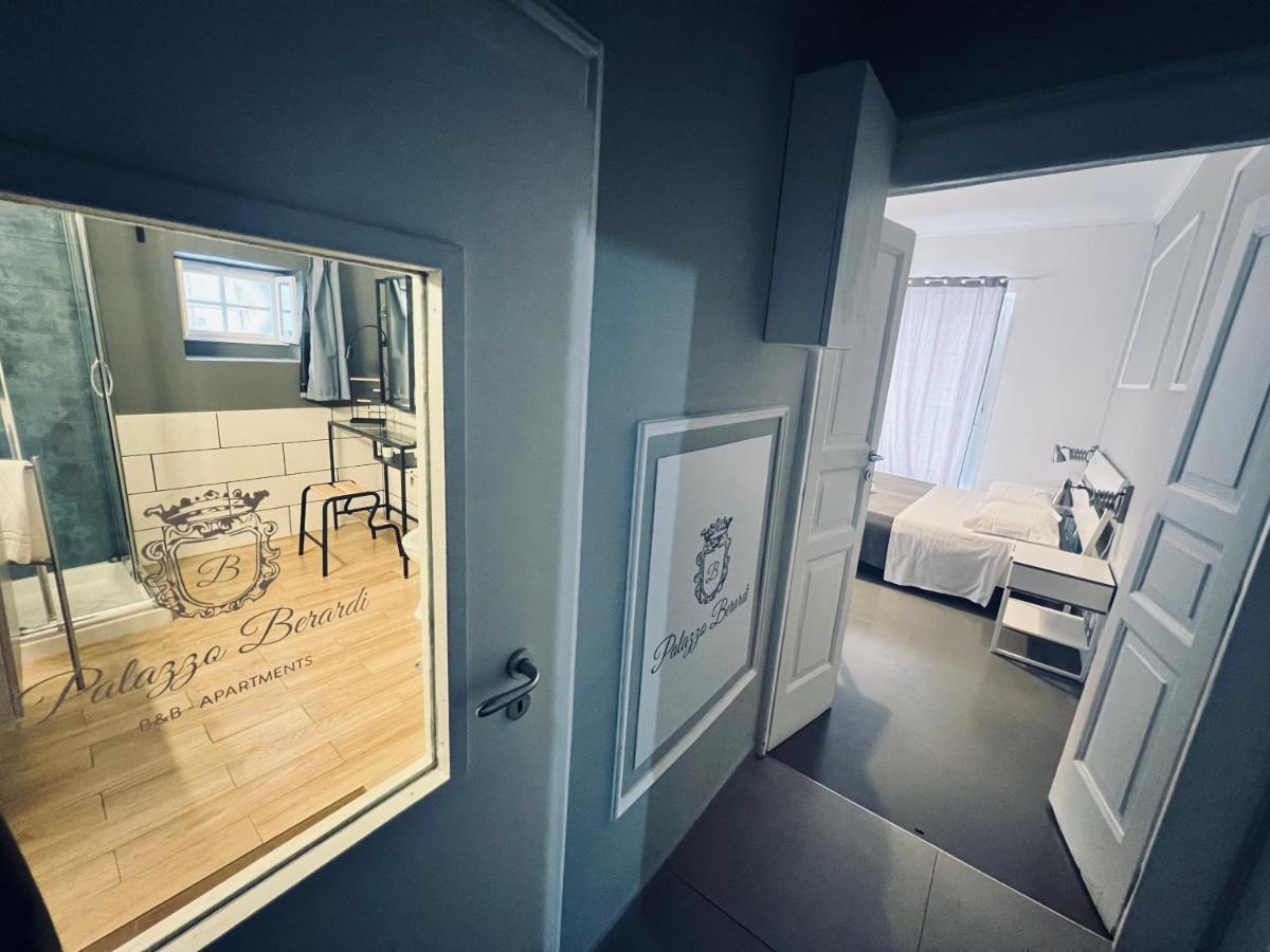 Palazzo Berardi Bed and Breakfast Ταράντο Εξωτερικό φωτογραφία