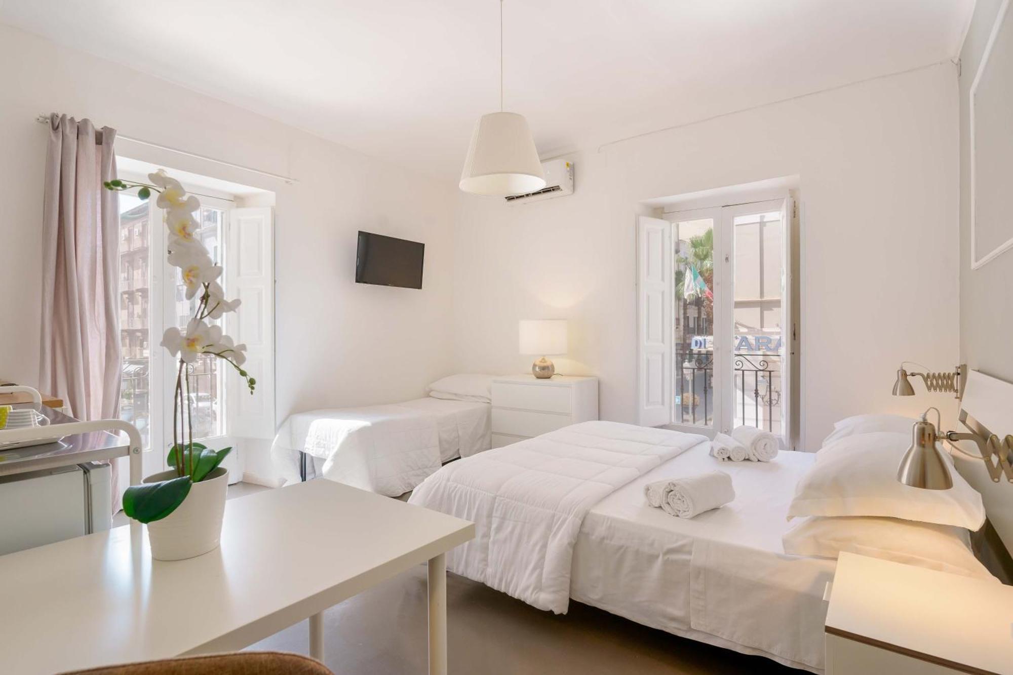 Palazzo Berardi Bed and Breakfast Ταράντο Εξωτερικό φωτογραφία