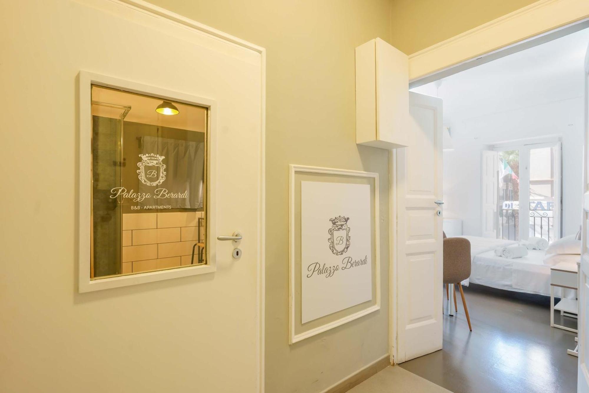 Palazzo Berardi Bed and Breakfast Ταράντο Εξωτερικό φωτογραφία